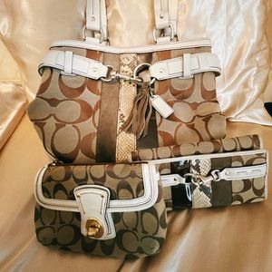 [SOLD] Coach Signature Canvas: 3 Piece Shoulder Bag, Wallet, Coin purse set